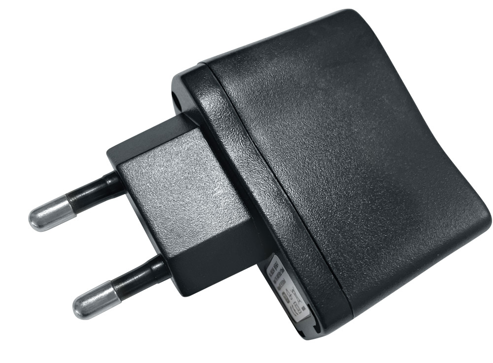 Platinium Síťový adaptér na USB SA230, černý